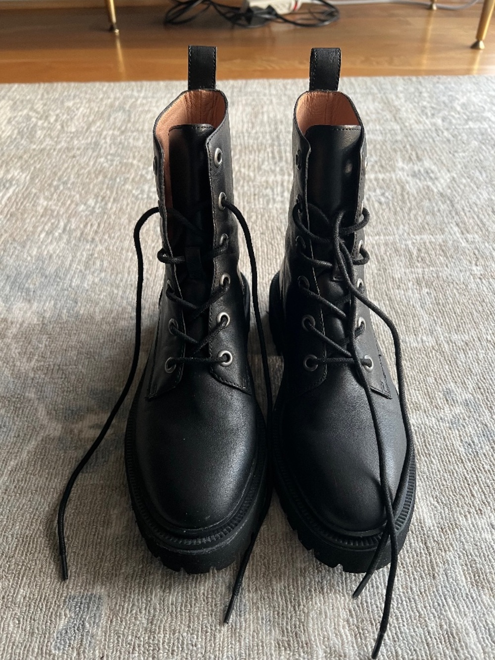 Madewell black leather chunky boot, size 7.5